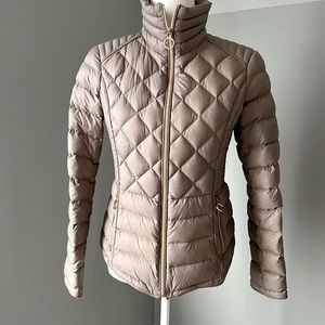 EUC | MICHAEL KORS lightweight down packable puffer short taupe/gold jacket